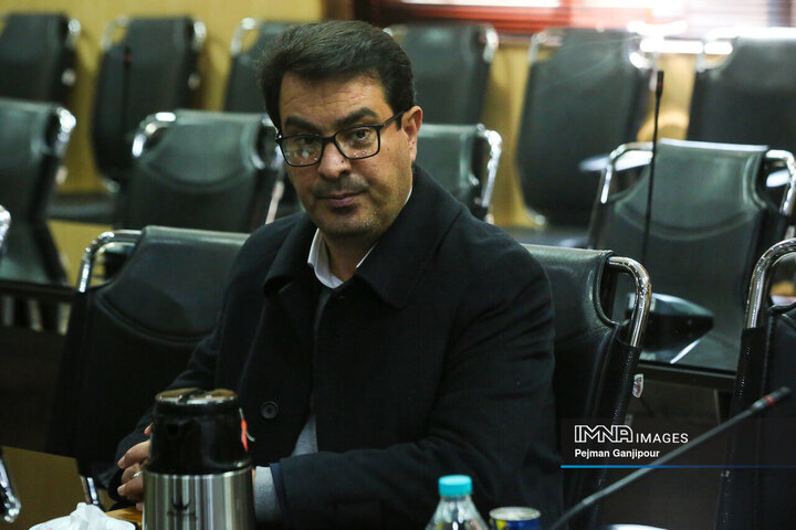 نشست شورای اسلامی استان و روسای شوراهای اسلامی شهرستان‌های استان اصفهان