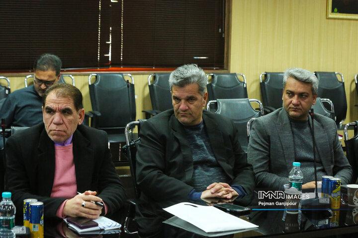 نشست شورای اسلامی استان و روسای شوراهای اسلامی شهرستان‌های استان اصفهان