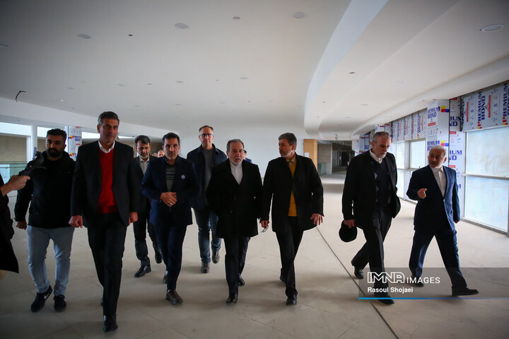 بازدید وزیر امور خارجه از مرکز همایش‌های بین‌المللی اصفهان