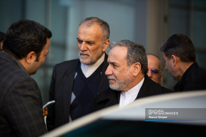 بازدید وزیر امور خارجه از مرکز همایش‌های بین‌المللی اصفهان