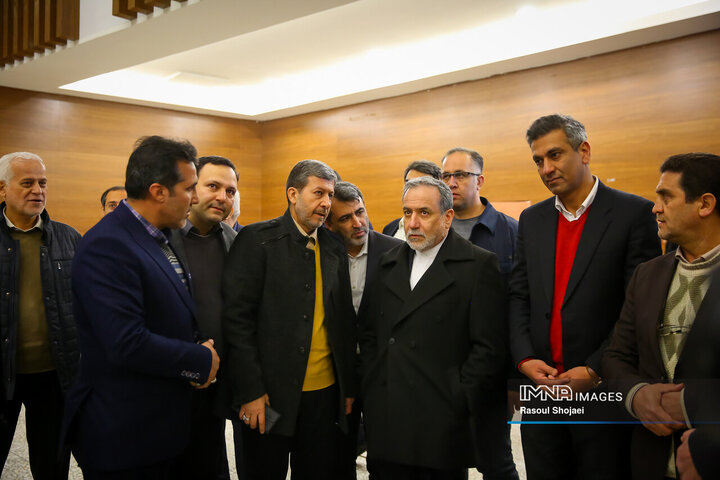 بازدید وزیر امور خارجه از مرکز همایش‌های بین‌المللی اصفهان
