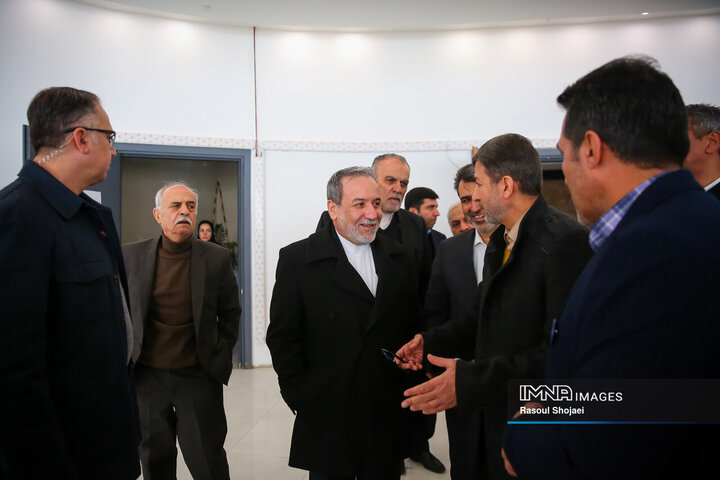 بازدید وزیر امور خارجه از مرکز همایش‌های بین‌المللی اصفهان