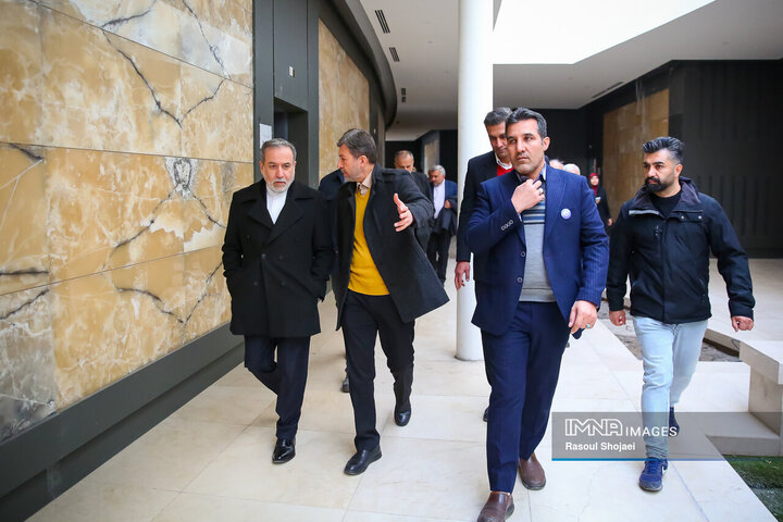 بازدید وزیر امور خارجه از مرکز همایش‌های بین‌المللی اصفهان