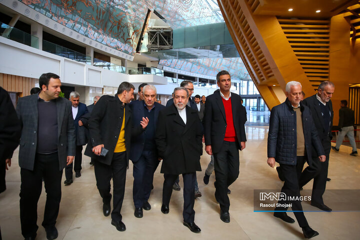 بازدید وزیر امور خارجه از مرکز همایش‌های بین‌المللی اصفهان