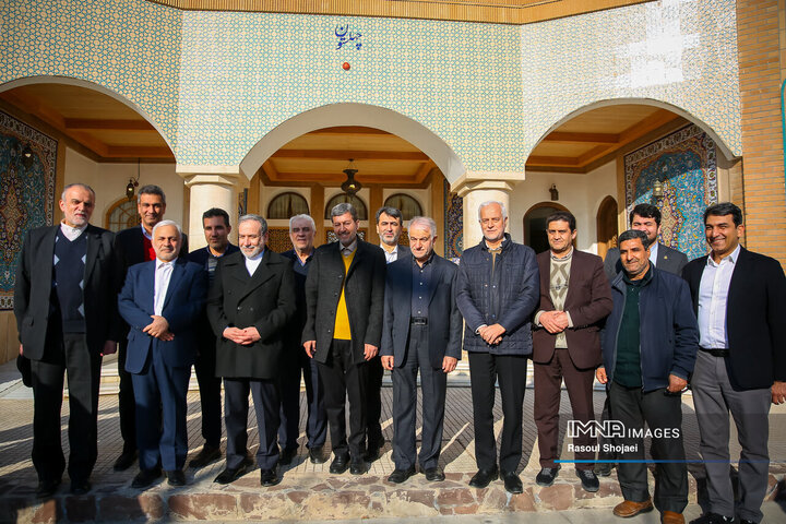 بازدید وزیر امور خارجه از مرکز همایش‌های بین‌المللی اصفهان
