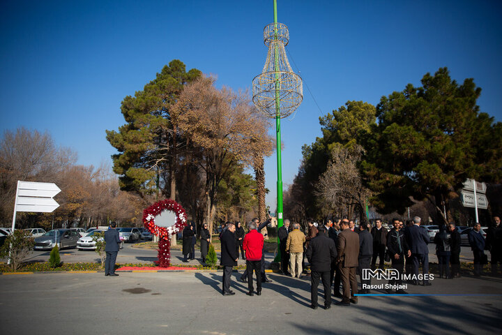 نشست وزیر امور خارجه با فعالان اقتصادی استان اصفهان