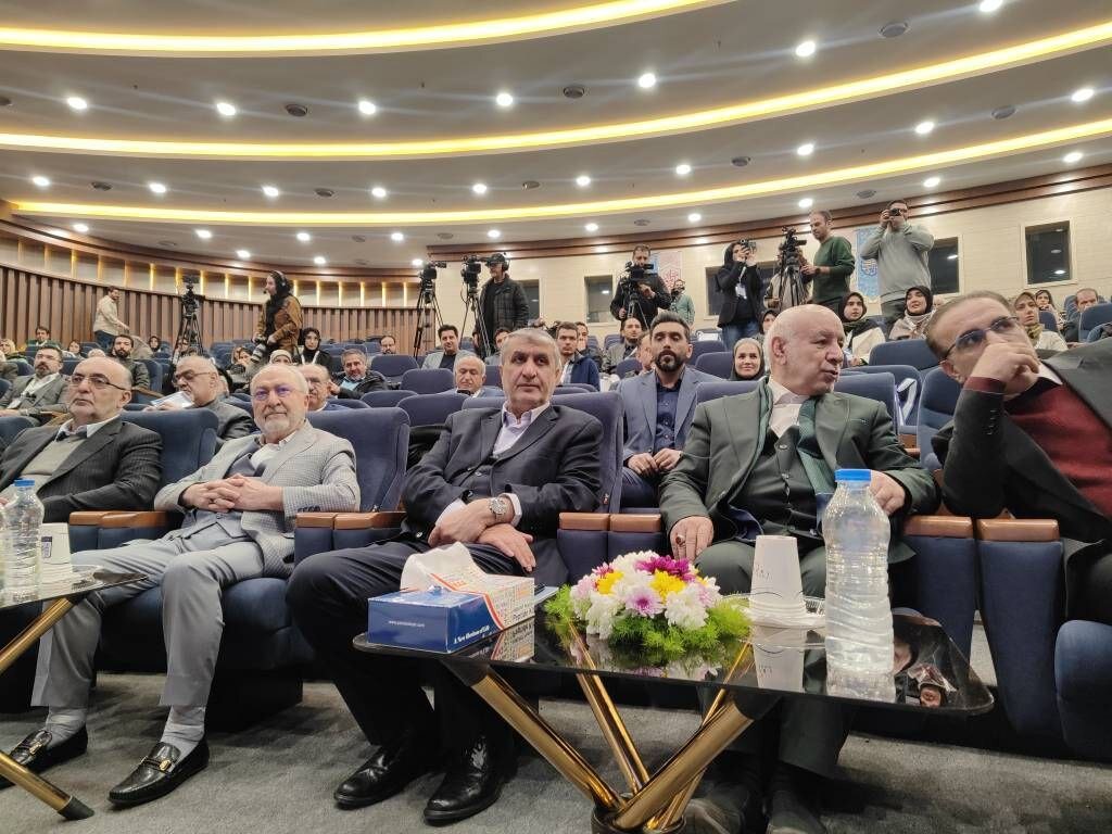 آغاز به کار نشست‌ مشترک انجمن‌های پزشکی هسته‌ای، رادیوآنکولوژی هماتولوژی و آنکولوژی کشور