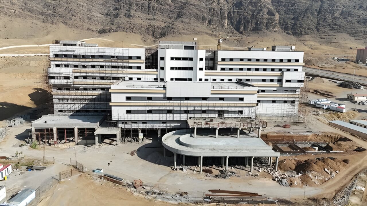 بیمارستان نیایش پس از ۱۴ سال رکود وارد فاز اجرایی جدی شد