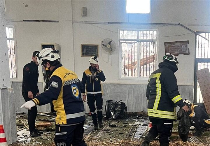 ۵ شهید و ۲۱ زخمی در انفجار مسجدی در حمص سوریه