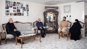 دیدار لاریجانی با خانواده‌ شهیدان حاجی‌زاده و باقری