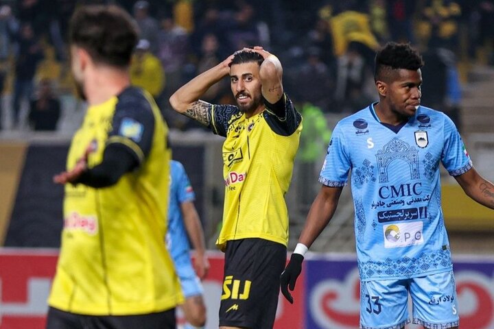 گزارش زنده؛ سپاهان ۰- چادرملو ۰