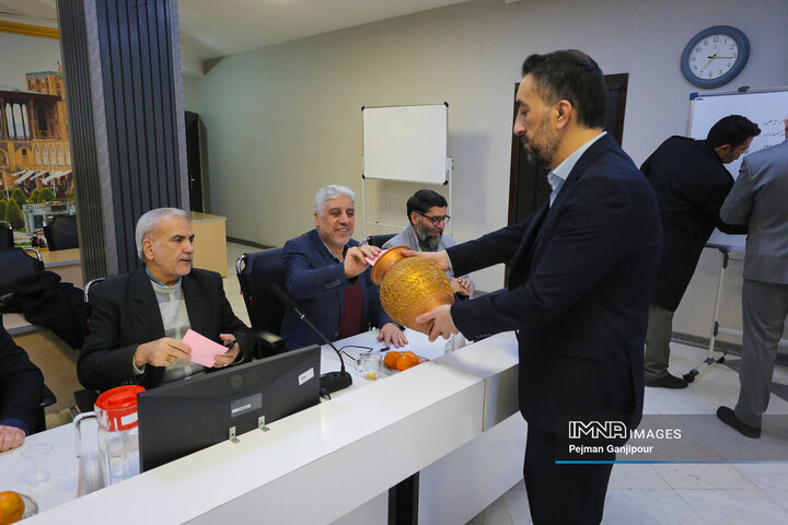 انتخاب هیئت اجرایی انتخابات شهرستان اصفهان