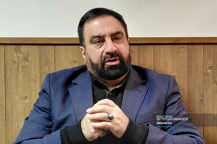 پیشرفت ۸۵ درصدی ساماندهی پیاده‌روهای بوستان ۲۲ بهمن