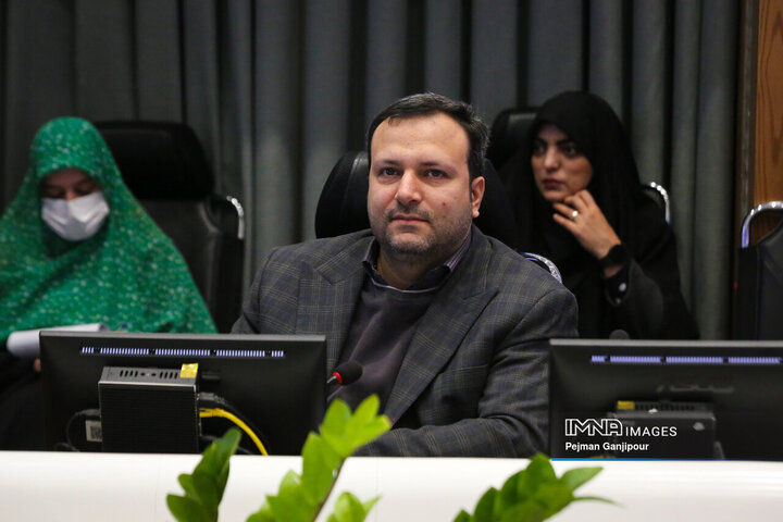 مصطفی نباتی نژاد رئیس مرکز پژوهش های شورای اسلامی شهر