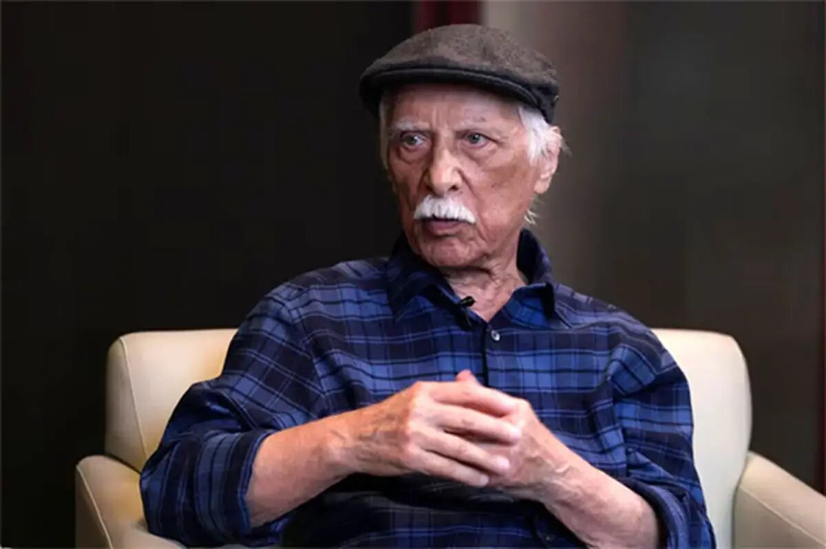 بهرام بیضایی کیست؟ پدر نمایش نوین ایران از تولد تا مرگ، تاریخچه، آثار و زندگینامه