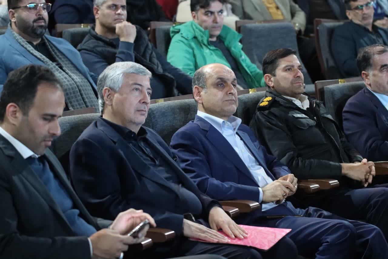 نقش رانندگان حمل‌ونقل عمومی در پویایی شهر غیرقابل انکار است