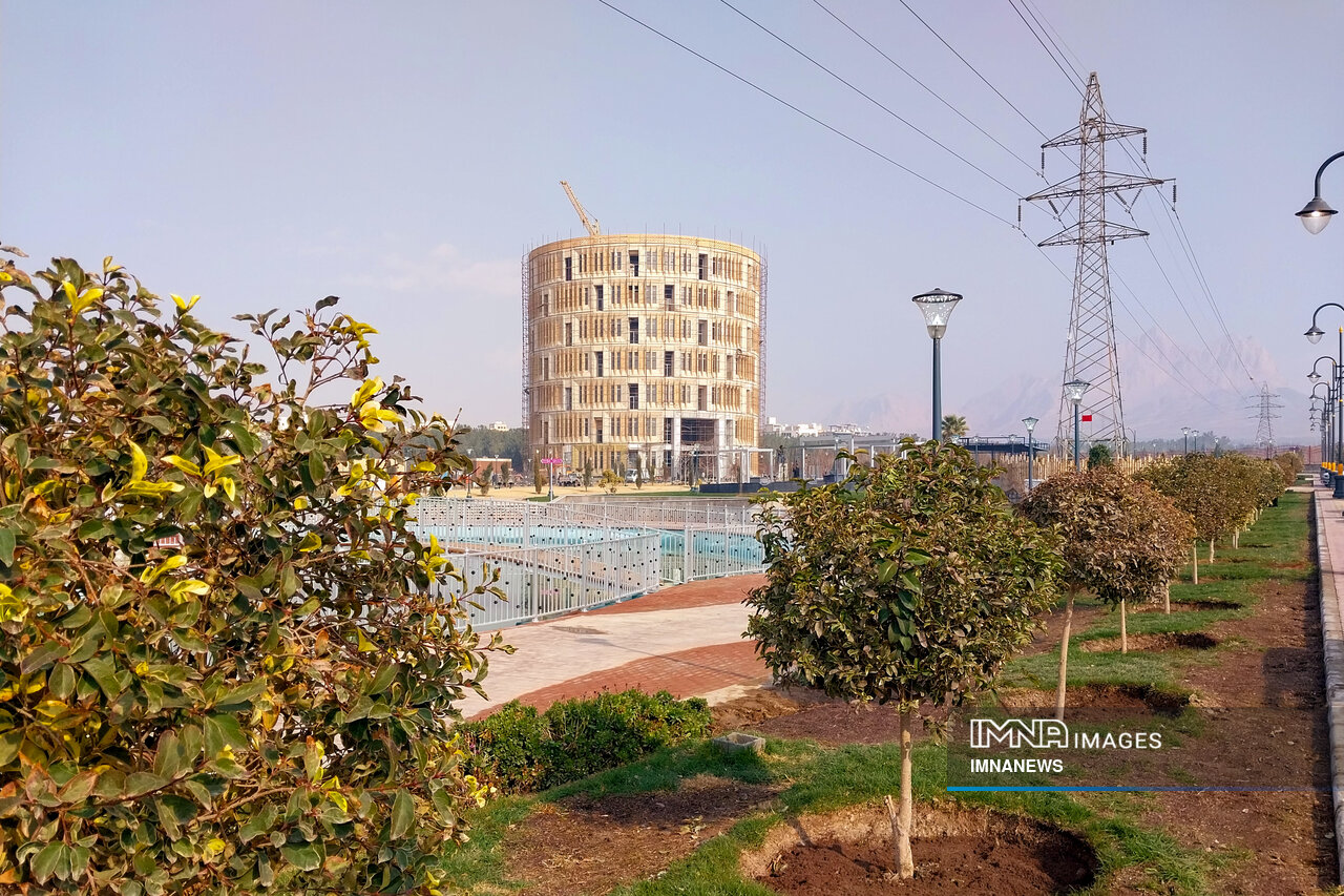 بازار ارغوان در آستانه افتتاح؛ ۱۳ هکتار تفریح، آموزش و گل در یک مکان