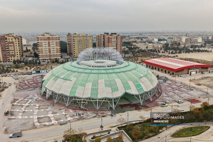 آیین بهره‌برداری از باغ ارغوان در شهر اصفهان برگزار شد
