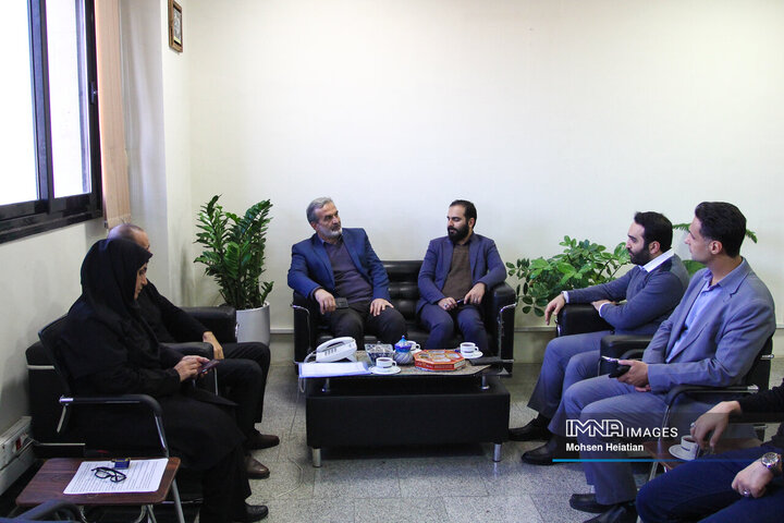 حضور نایب رئیس شورای شهر اصفهان در خبرگزاری ایمنا