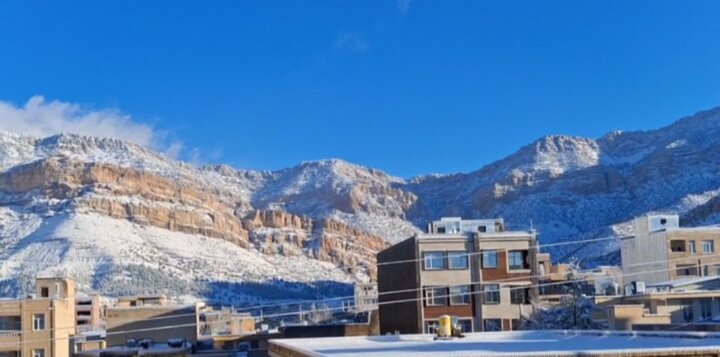 فیلم| بارش برف ایلام را سفیدپوش کرد