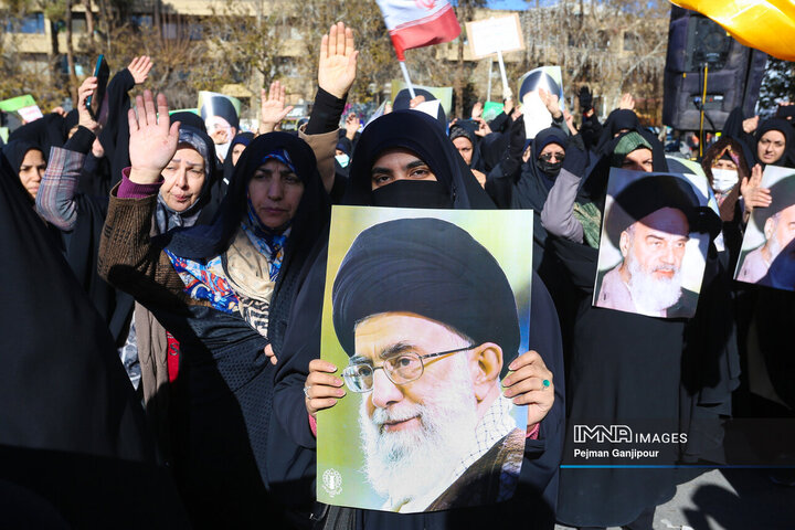 تجمع مردمی گرامیداشت حماسه 9 دی در اصفهان