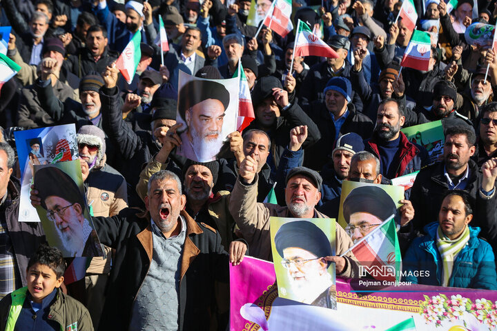 تجمع مردمی گرامیداشت حماسه 9 دی در اصفهان