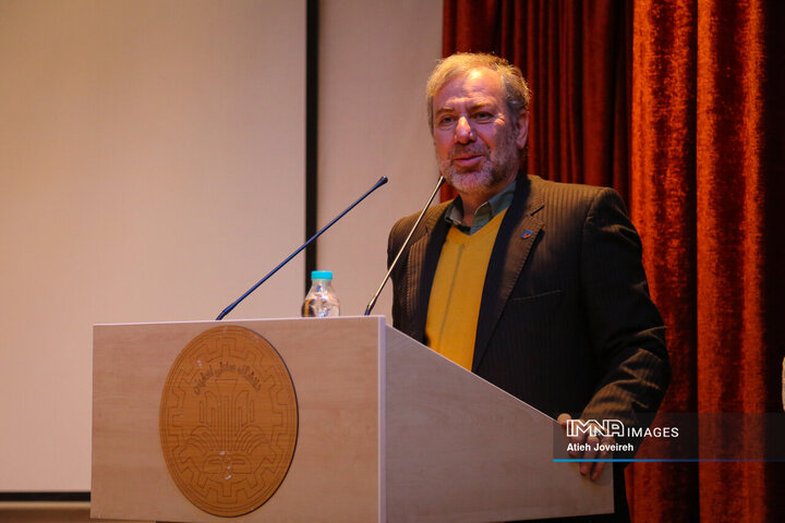 جشنواره تجلیل از پژوهشگران و فناوران برتر دانشگاه صنعتی اصفهان