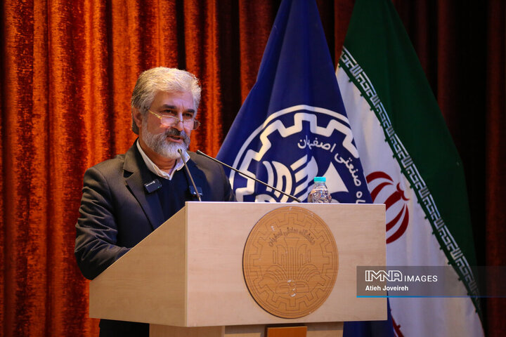 جشنواره تجلیل از پژوهشگران و فناوران برتر دانشگاه صنعتی اصفهان