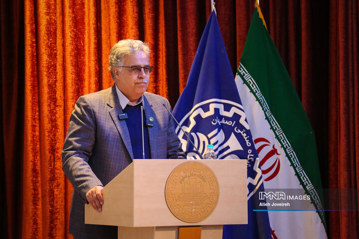 جشنواره تجلیل از پژوهشگران و فناوران برتر دانشگاه صنعتی اصفهان