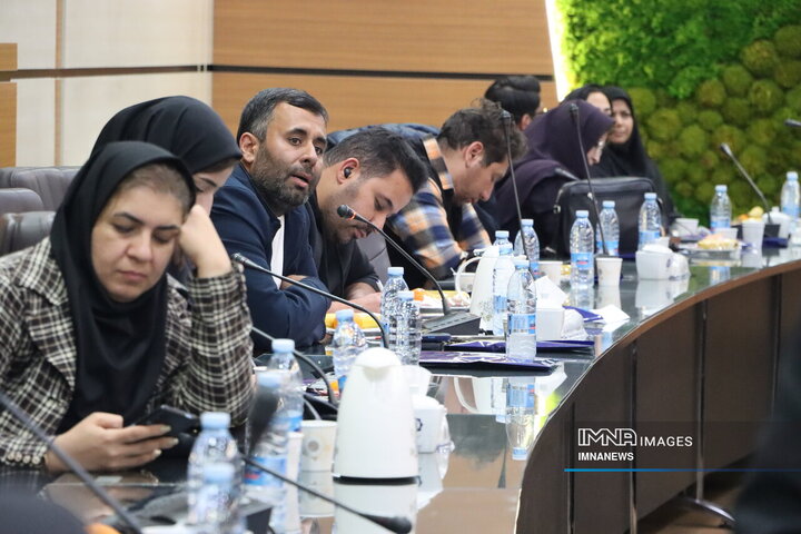 ششمین نشست خبری شهردار کرمان در آستانه هفته مقاومت