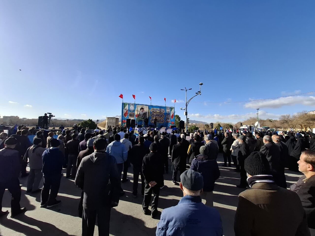 آغاز مراسم نهم دی اصفهان | نه به فتنه، آری به بصیرت