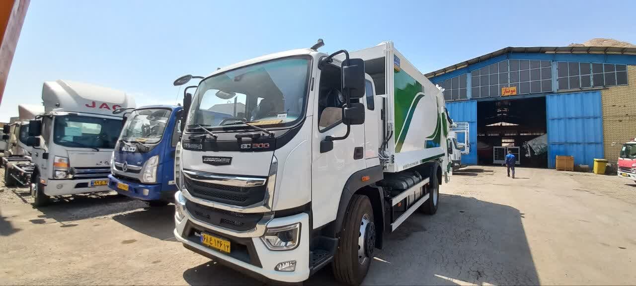 افزودن ماشین‌آلات ۱۰ تنی، هزینه جمع‌آوری پسماند را در اصفهان کاهش می‌دهد