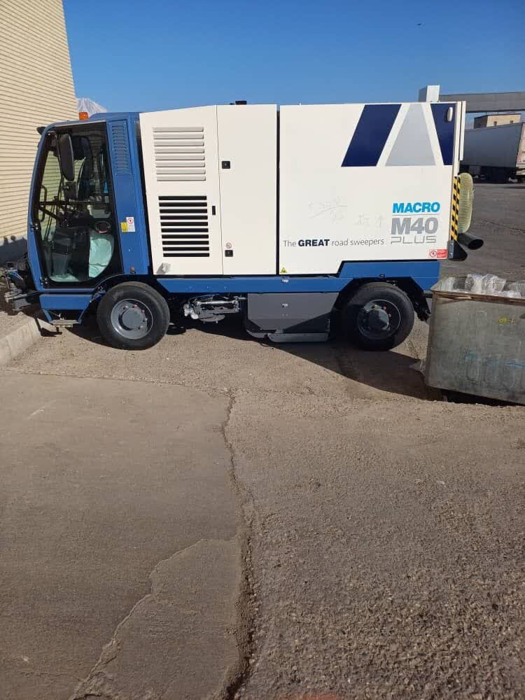 ورود جاروهای الواتوری انتشار گرد و غبار در نظافت شهری اصفهان را به صفر می‌رساند