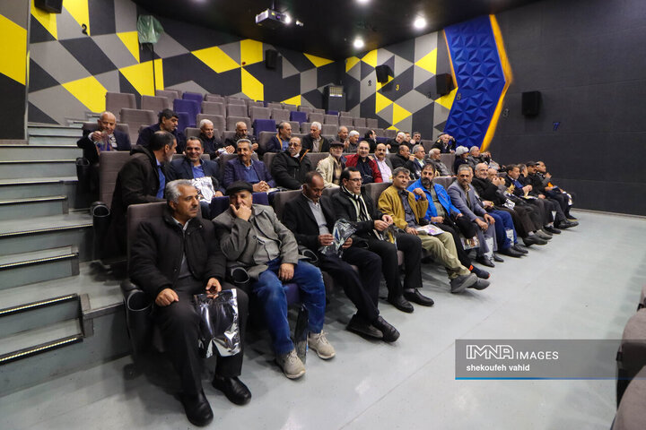 تور گردشگری بازنشستگان شهرداری اصفهان