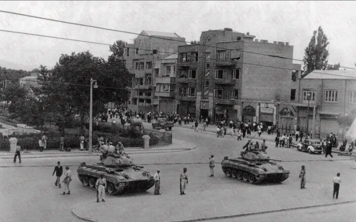 صدای مردم؟! این ژست‌ها به شما نمی‌آید آقای پهلوی