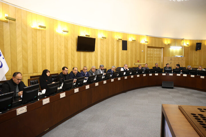 مصوبات مهم کمیسیون تلفیق درباره نان، بنزین و ارز کالای اساسی