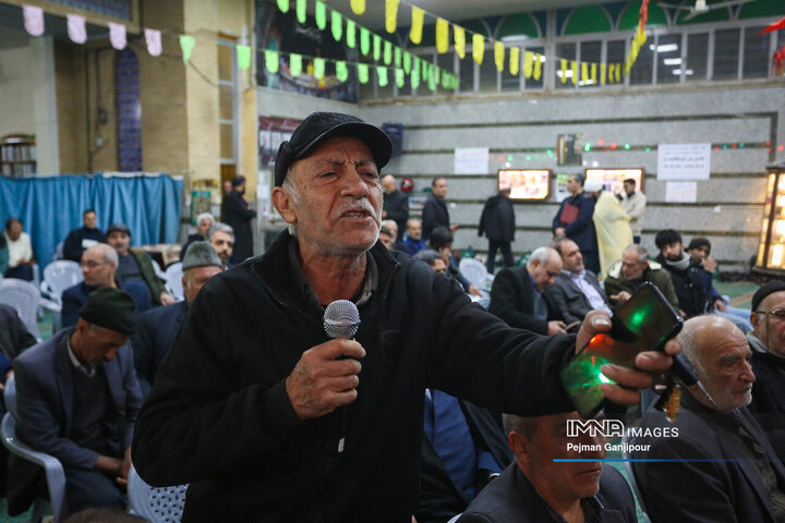 نشست مسئولین استان اصفهان با  مردم منطقه 11