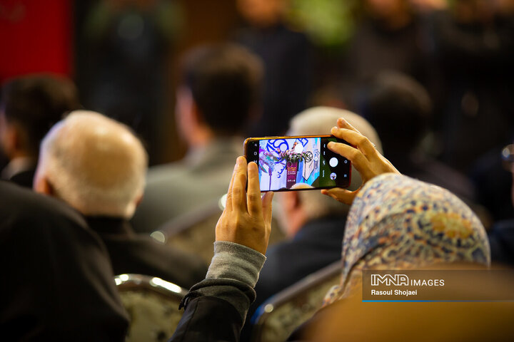 آیین افتتاح باغ ارغوان اصفهان