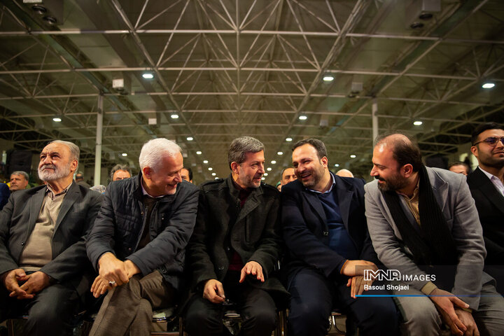 آیین افتتاح باغ ارغوان اصفهان