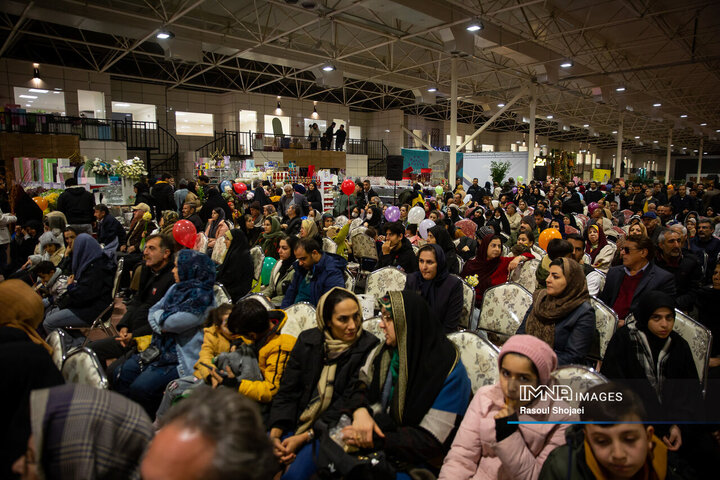 آیین افتتاح باغ ارغوان اصفهان