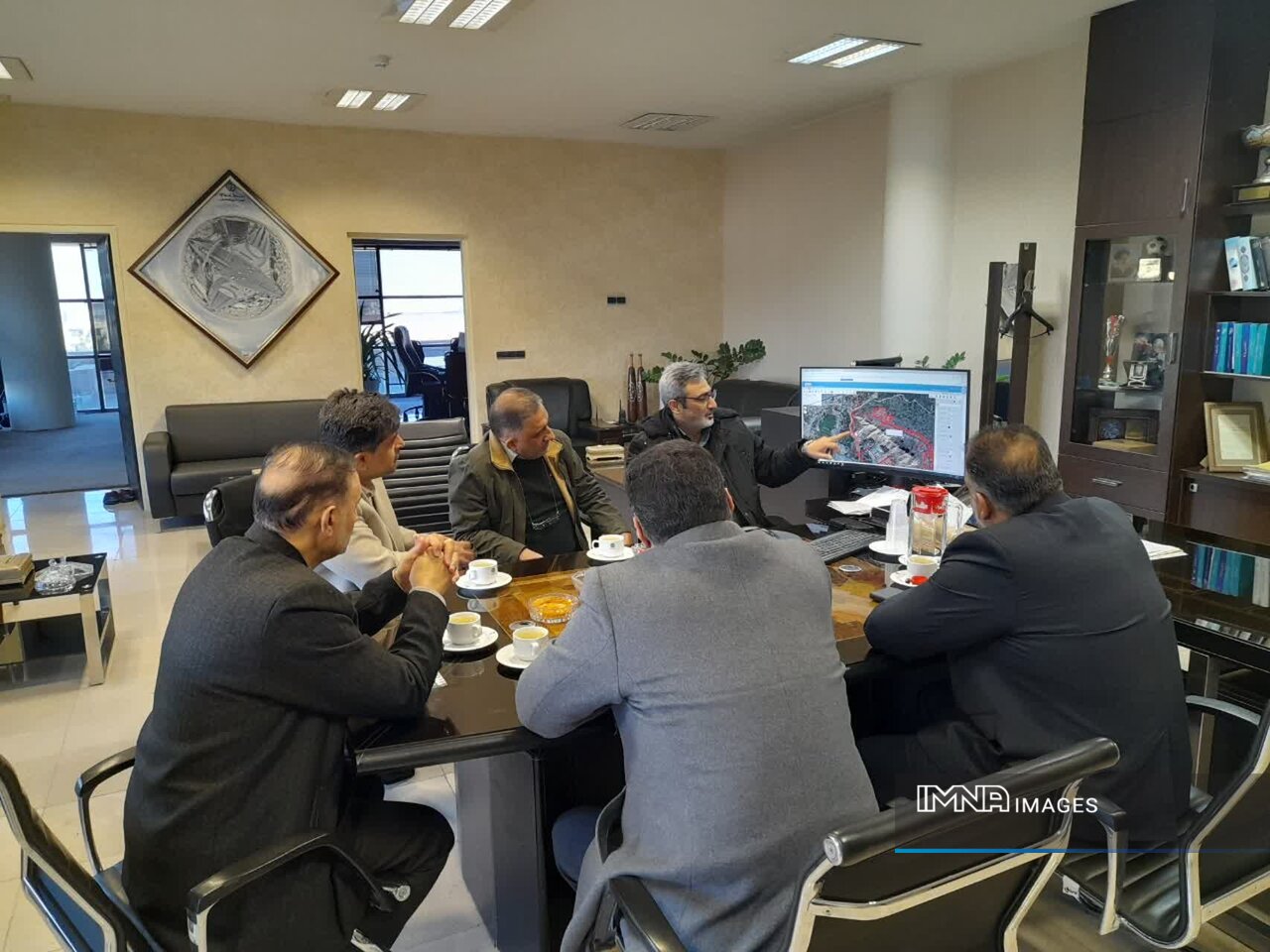 بررسی روند احداث رینگ چهارم ترافیکی در منطقه ۱۳ اصفهان