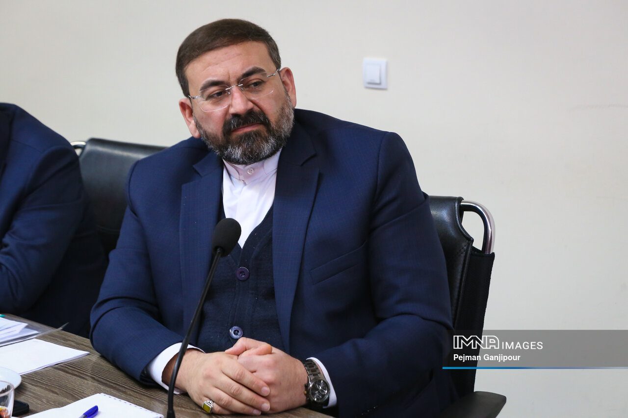 آماده‌سازی ۱۳ پایانه اتوبوسرانی درون‌شهری اصفهان برای مهر