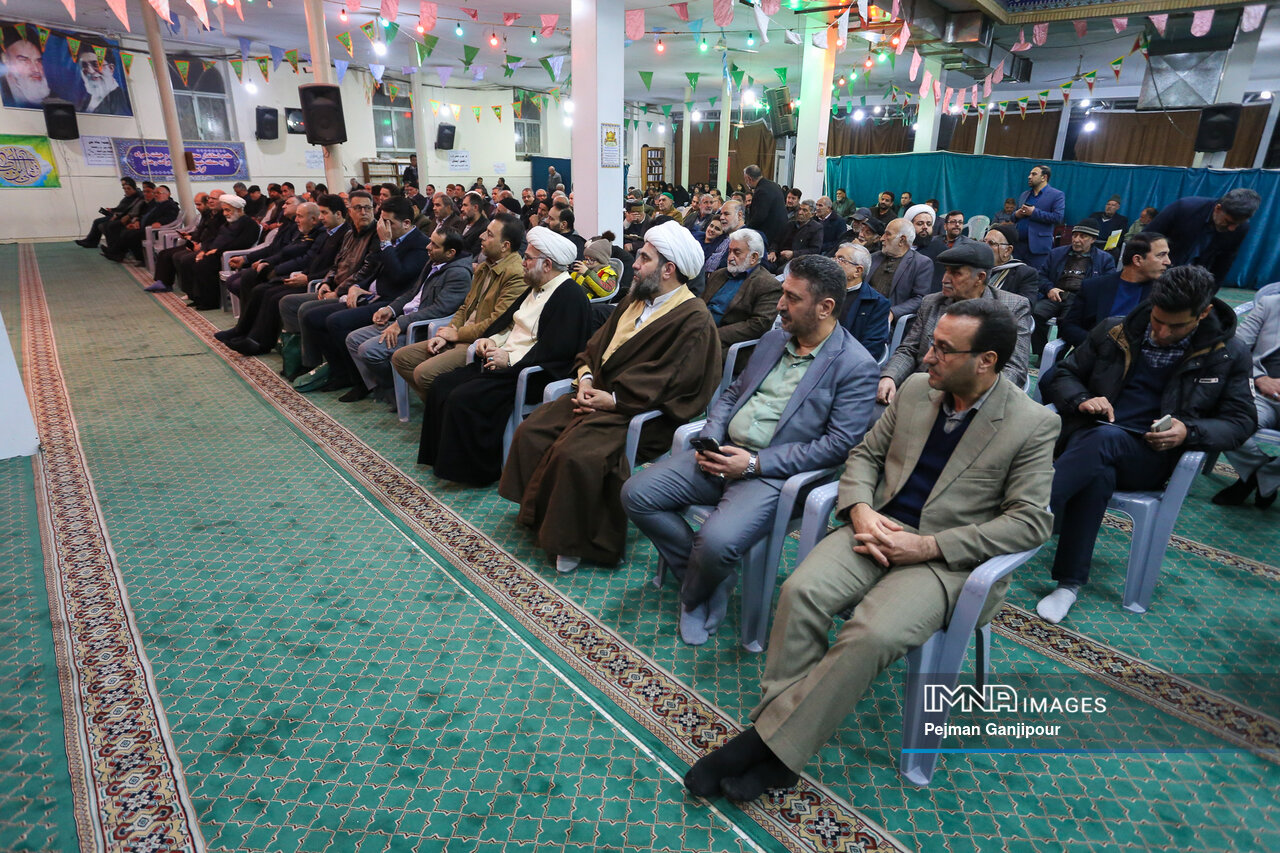 نهضت پاسخگویی در رهنان؛ حضور میدانی استاندار اصفهان برای حل مشکلات مردم