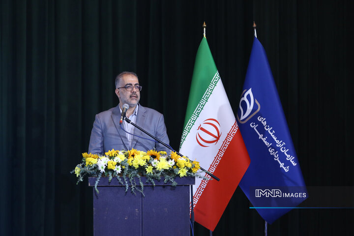 جذب بیش از ۱۳ میلیارد ریال خیرات نقدی طی هشت‌ماهه ۱۴۰۴ در آرامستان‌های اصفهان