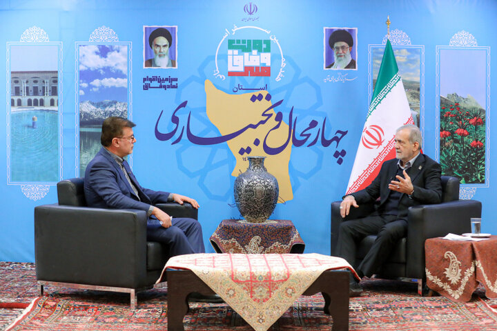 پزشکیان: اجازه ندهیم دیگران سرنوشت ما را تعیین کنند