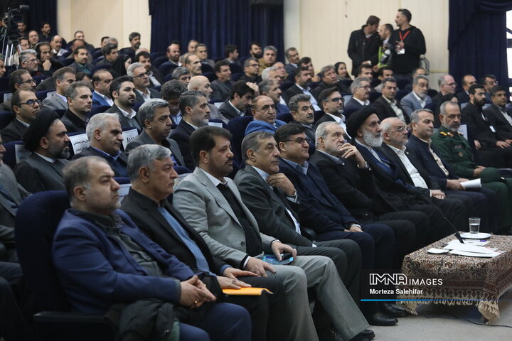 سفر استانی رئیس‌جمهور به چهارمحال و بختیاری