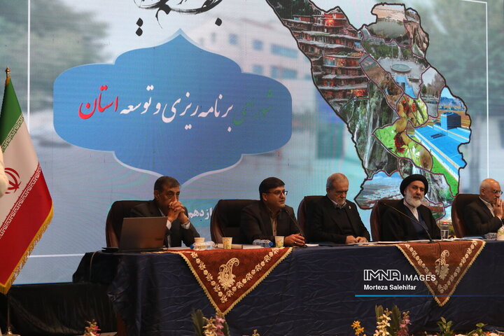 سفر استانی رئیس‌جمهور به چهارمحال و بختیاری