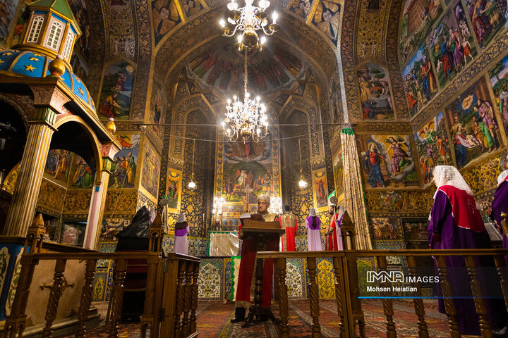 مراسم سال نو میلادی در کلیسای وانک