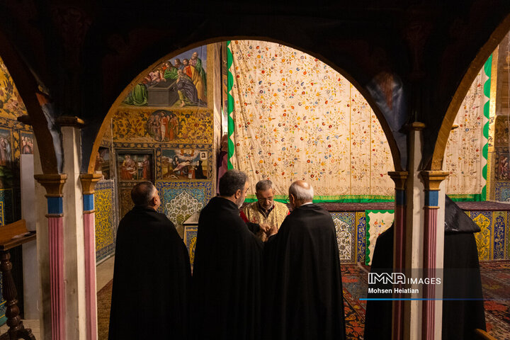مراسم سال نو میلادی در کلیسای وانک