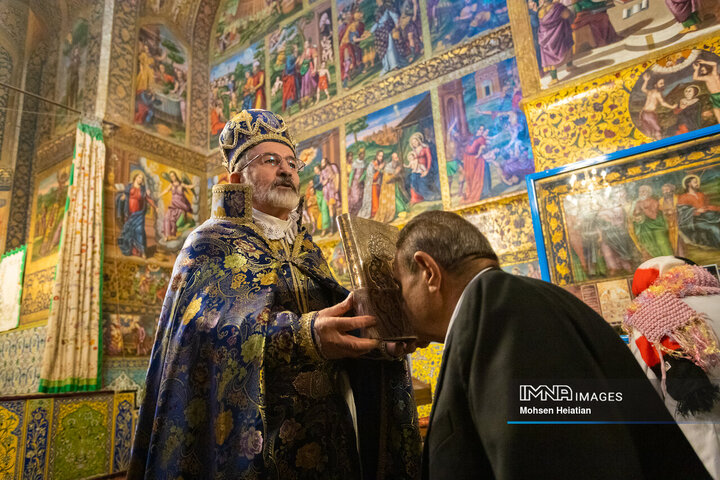 مراسم سال نو میلادی در کلیسای وانک